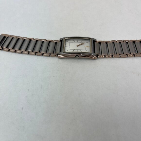 YVES SAINT LAURENT YSL STAINLESS STEEL WATCH New Battery Works! - Picture 3 of 13